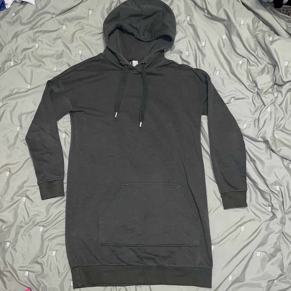 Womans Oversized hoodie Size 6